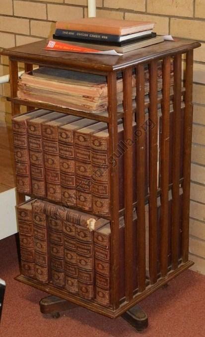 Set of Encyclopaedia Britannica