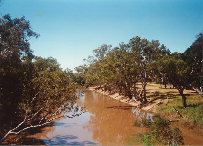 Newbridge - looking north from the bridge 2002