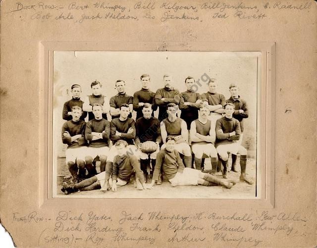 Tarnagulla Football Team 1915.
Kindly provided by Dennis Carnell.