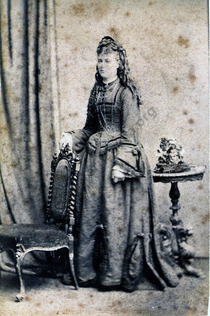 Mary Jane Allen
(Daughter of Charles Lewis)