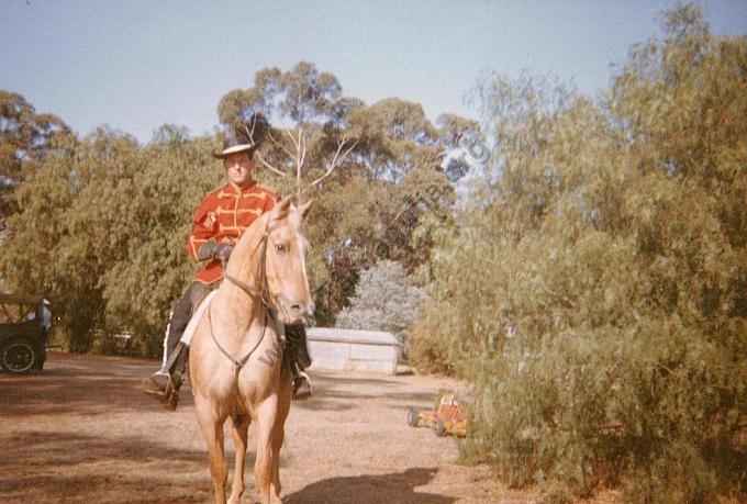 Bobby Emery riding Madge at Tarnagulla