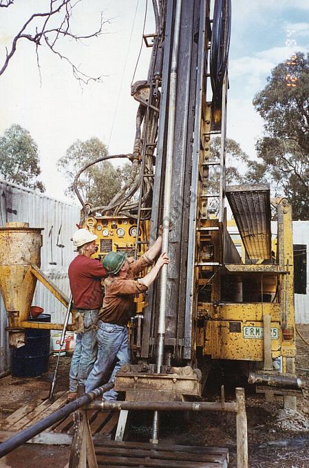 1994 Reef Mining NL ADD Drillers Phil Jones, Ray Cousins RMD19 Oct 1994 Nick O'Time Shoot discovery hole