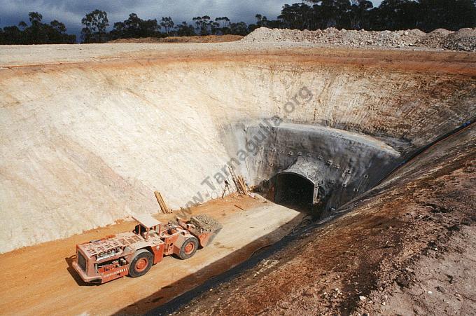 1995 Reef Mining NL Crystal Hill Decline portal