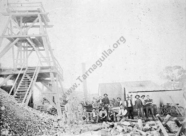 South Gippsland Syndicate's     
            shaft,     
   Nick o' time lead, c. 1906
David Gordon Collection.
