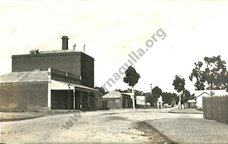 Looking South from King Street, Tarnagulla c 1920