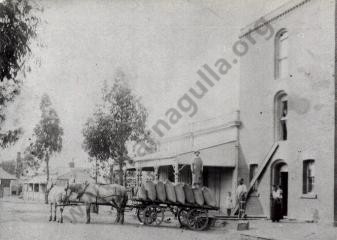 Tarnagulla Flour Mill. John Pierce's General store on left as part of flour mill.