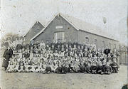 Tarnagulla School - year unknown. Kindly provided by Dennis Carnell