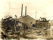 Tarnagulla Gold Estates NL's hydraulic sluicing dredge, Sandy Creek Lead, Tarnagulla, 1911.
From the Win and Les Williams Collection.